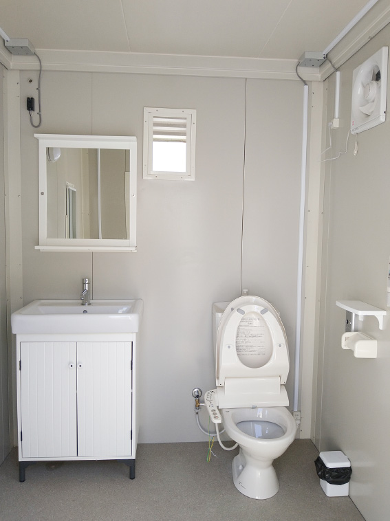 快適トイレTM型 ⽔洗式